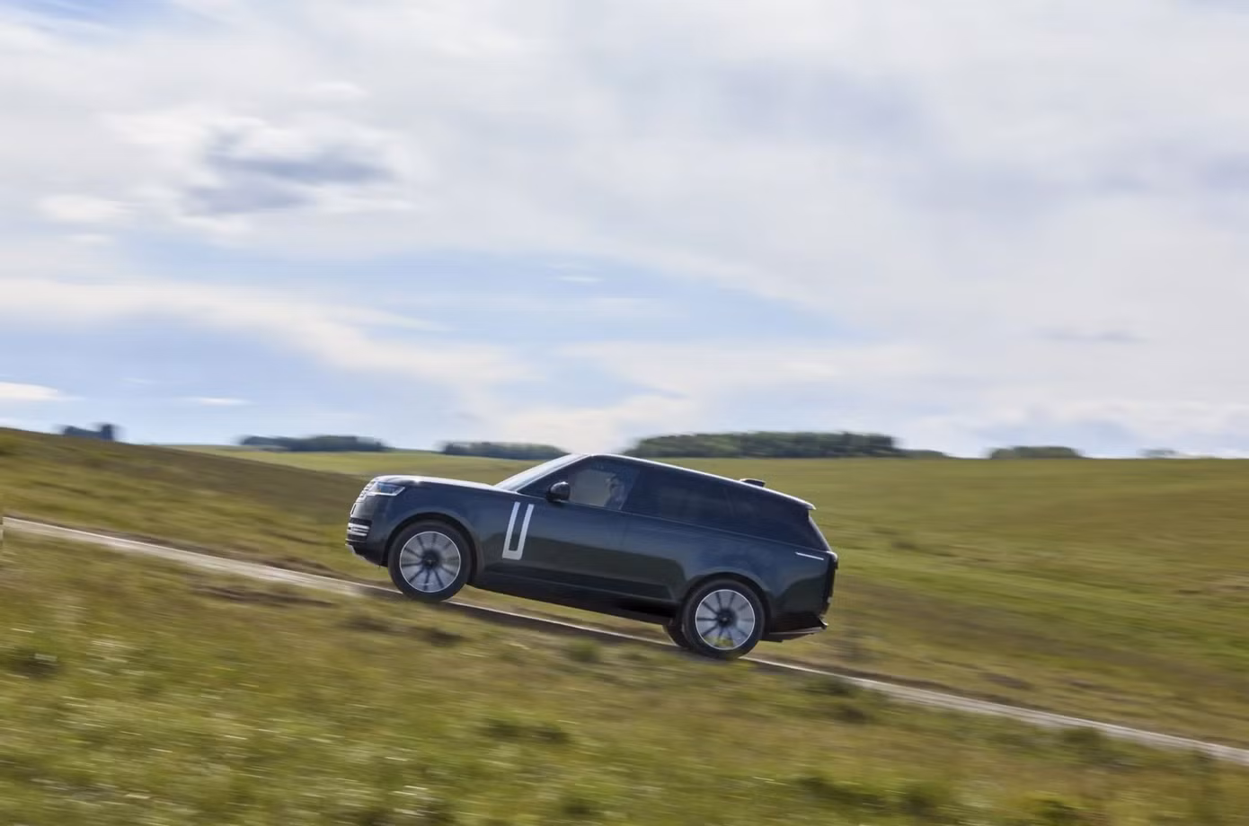range-rover-electric-exterior-17-2048x1356.jpg