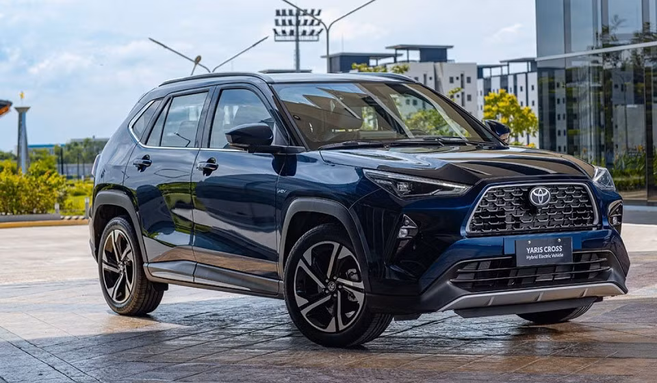 mau-xe-toyota-yaris-cross.jpg