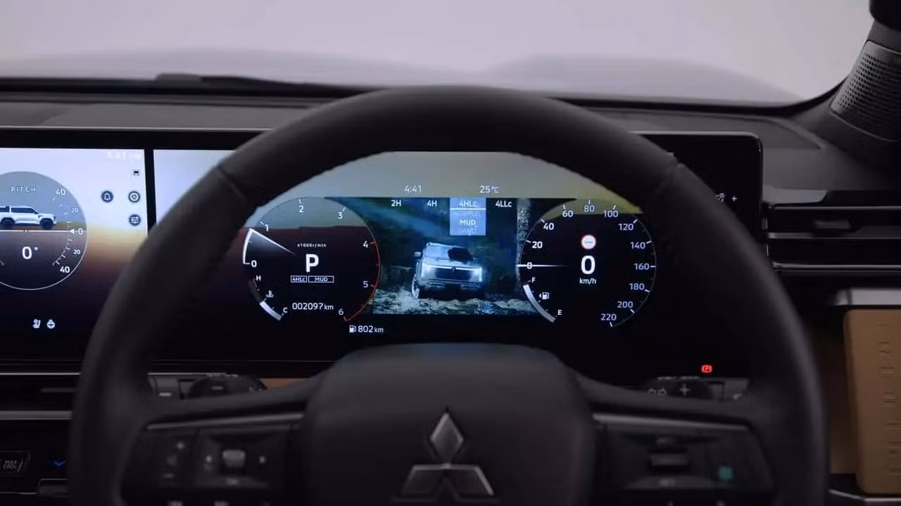 2027-mitsubishi-pajero-10.jpg