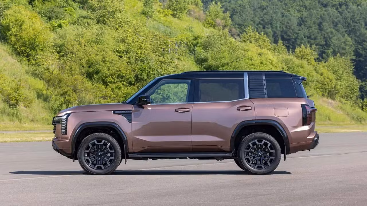 2027-mitsubishi-pajero-2.jpg