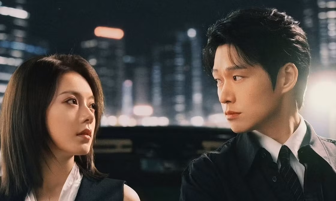 Vừa ra mắt, "Không Thể Thay Thế" được ví như "Đầu Xuân Tươi Sáng" phiên bản 2