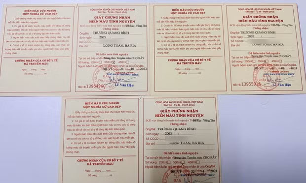 Tờ giấy thứ tư tôi không nhận