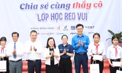 'Lớp học reo vui' tri ân thầy cô, tiếp sức học sinh khó khăn