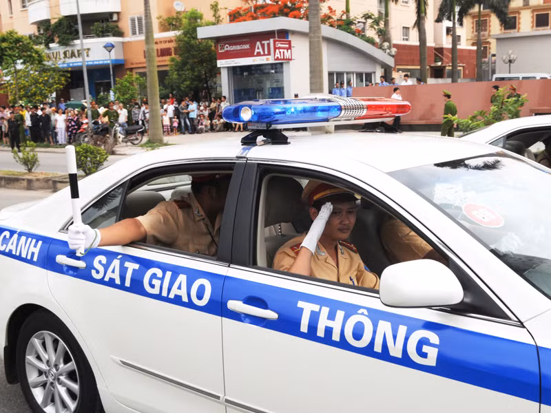 Xe ô tô chuyên dụng của CSGT