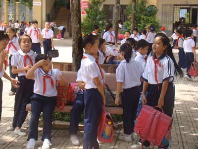 Học sinh trường Tiểu học Trảng Dài phải học ca 3