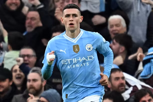 Foden rực sáng, Man City thắng ngược MU đầy cảm xúc ảnh 14 Foden rực sáng, Man City thắng ngược MU đầy cảm xúc ảnh 14