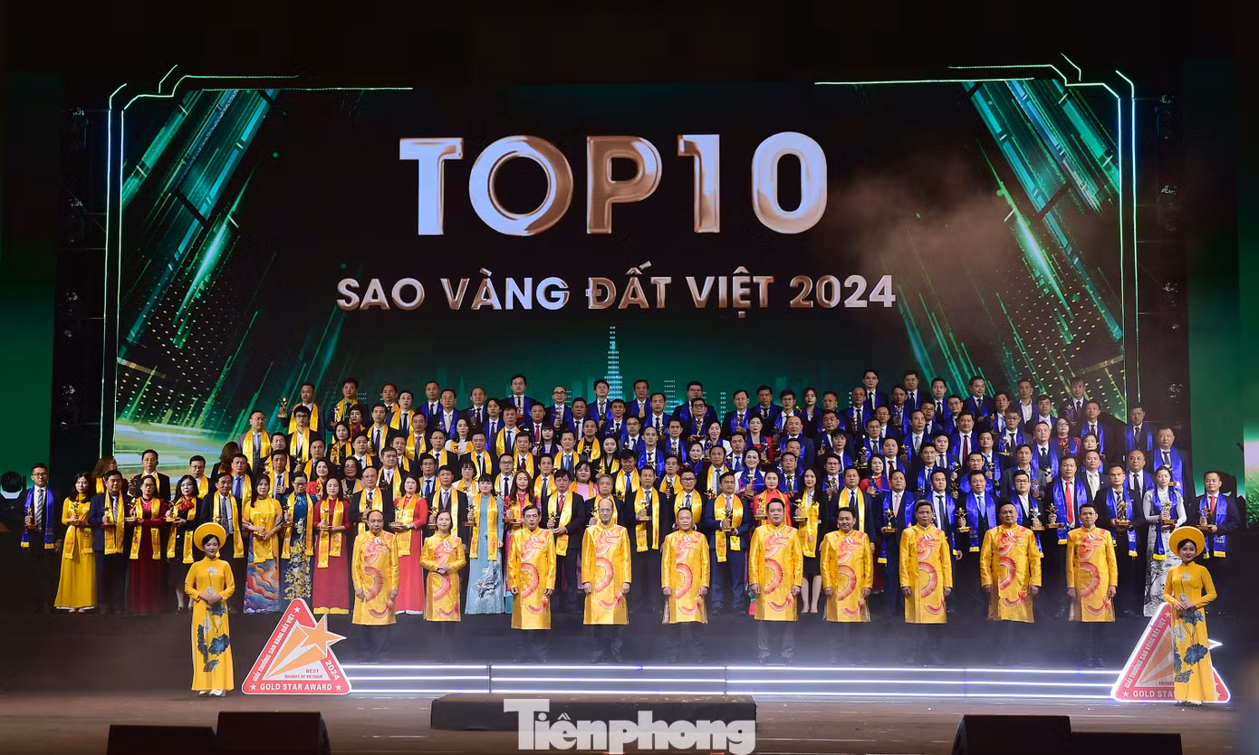 200 doanh nghiệp đạt Giải thưởng Sao Vàng đất Việt 2024 có tổng tài sản năm 2023 là 8 triệu tỉ đồng. (Trong ảnh, lễ trao giải thưởng Sao Vàng đất Việt năm 2024). Ảnh: Xuân Tùng