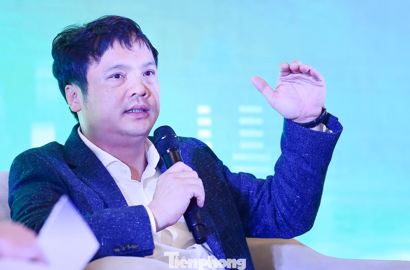 Anh Nguyễn Văn Khoa chia sẻ tại chương trình. Ảnh: Xuân Tùng