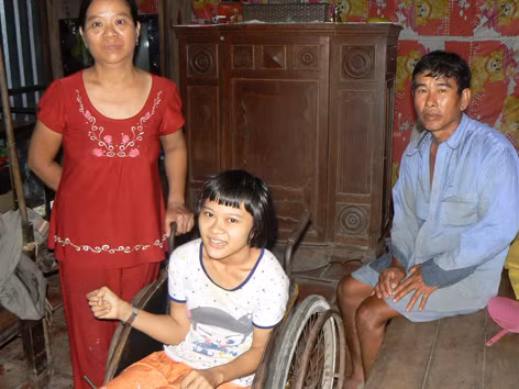 Gia đình bệnh tật ngặt nghèo. ẢNH: TÙNG HUYÊN