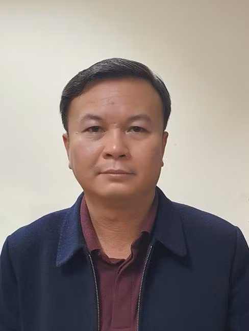 Bị can Vũ Kiên Trung, Chủ tịch Công ty TNHH MTV Công viên cây xanh Hà Nội. Bị can Vũ Kiên Trung, Chủ tịch Công ty TNHH MTV Công viên cây xanh Hà Nội.
