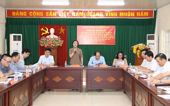 Đồng chí Phạm Thị Thanh Mai, Thành ủy viên, Phó trưởng Đoàn chuyên trách Đoàn ĐBQH Tp.Hà Nội chủ trì buổi giám sát. Đồng chí Phạm Thị Thanh Mai, Thành ủy viên, Phó trưởng Đoàn chuyên trách Đoàn ĐBQH Tp.Hà Nội chủ trì buổi giám sát.
