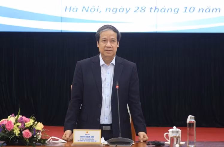 Bộ trưởng Bộ GD&ĐT Nguyễn Kim Sơn phát biểu ý kiến. Bộ trưởng Bộ GD&ĐT Nguyễn Kim Sơn phát biểu ý kiến.