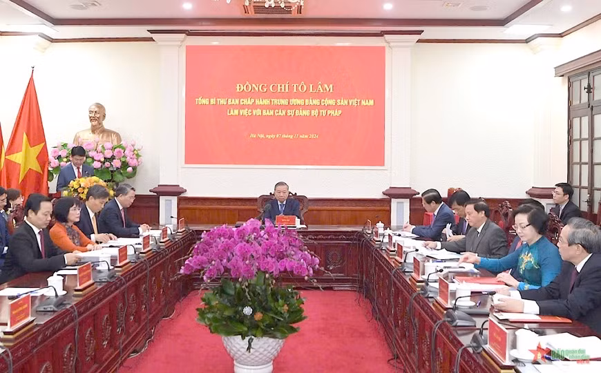 Tổng Bí thư Tô Lâm làm việc với Ban cán sự Đảng Bộ Tư pháp.