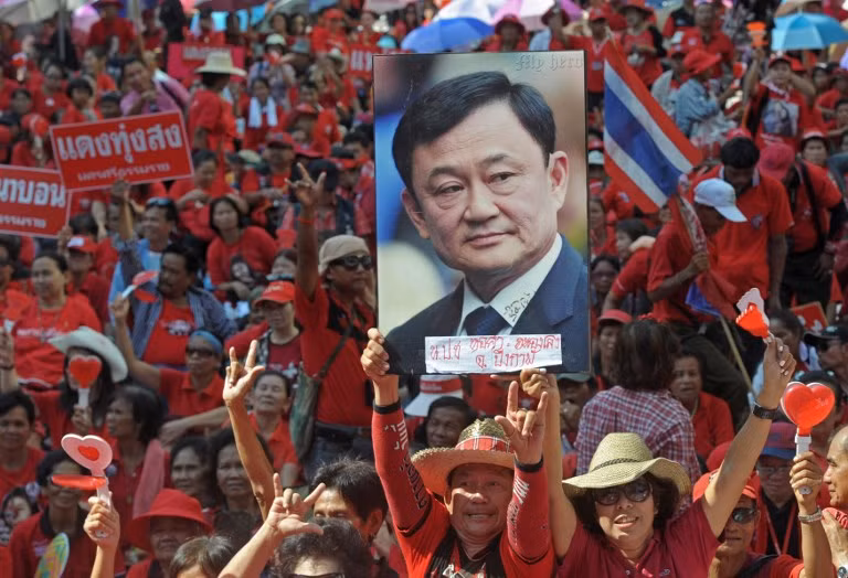 Cựu Thủ tướng Thái Lan Thaksin Shinawatra có thể trở lại chính trường ảnh 2