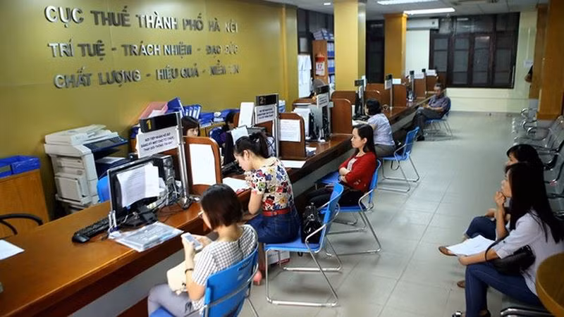 Trong 3 năm tới, Bộ Tài chính dự kiến chi vượt thu khoảng 1,2 triệu tỷ đồng (Ảnh minh hoạ). Trong 3 năm tới, Bộ Tài chính dự kiến chi vượt thu khoảng 1,2 triệu tỷ đồng (Ảnh minh hoạ).