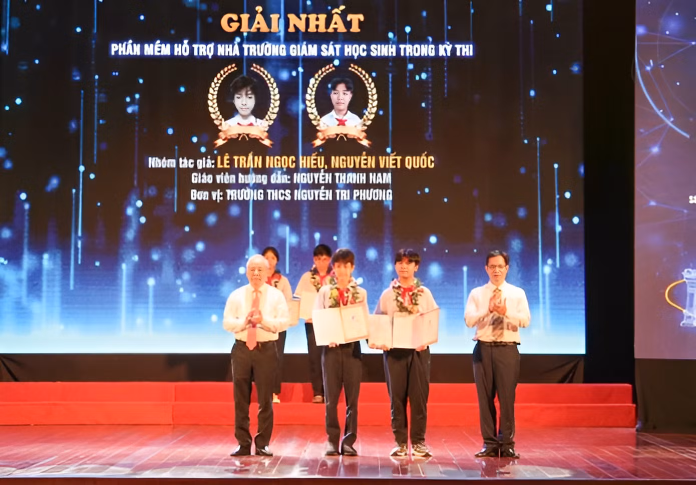 Những đề tài tiêu biểu thi sáng tạo thanh thiếu niên, nhi đồng tỉnh TT-Huế năm 2024 đã được biểu dương, khen thưởng. Ảnh: H. Thương