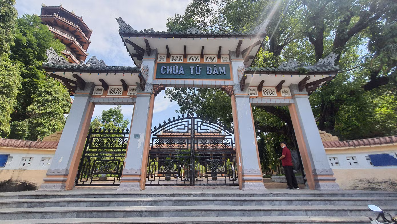Chùa Từ Đàm - ngôi cổ tự nổi tiếng hơn 300 năm tuổi tại Huế. Ảnh: N.V