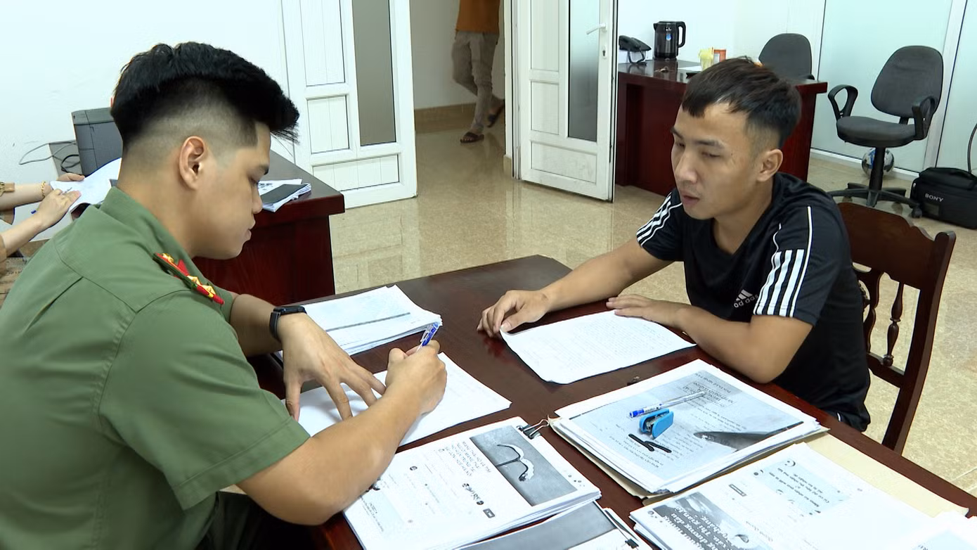 Đối tượng Trần Việt Thành.