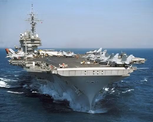 Tàu sân bay USS Kitty Hawk vừa có cuộc diễn tập ở Biển Đông