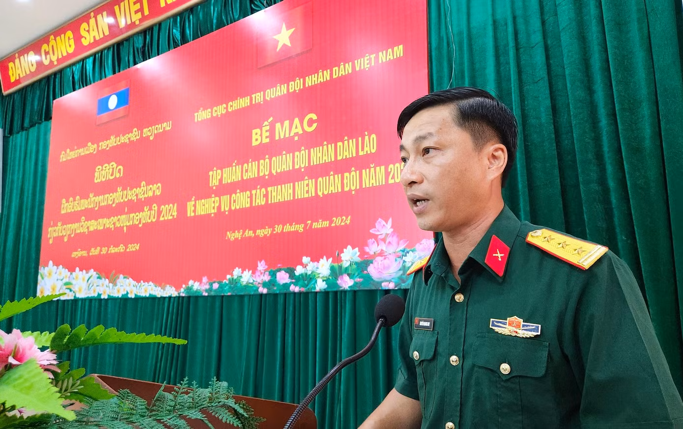Thượng tá Nguyễn Quang Huy - Phó trưởng Ban Thanh niên Quân đội phát biểu tại buổi lễ. Thượng tá Nguyễn Quang Huy - Phó trưởng Ban Thanh niên Quân đội phát biểu tại buổi lễ.