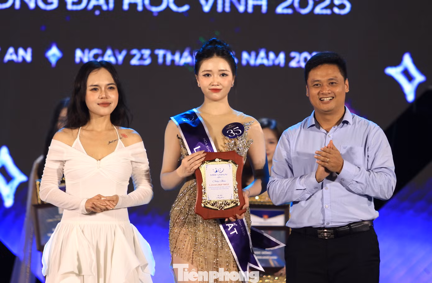 Trải qua các phần thi, ban giám khảo đã trao giải phụ cho các thí sinh gồm các giải: Làn da đẹp nhất; Thí sinh được yêu thích nhất, Gương mặt khả ái và Tỏa sáng tài năng.