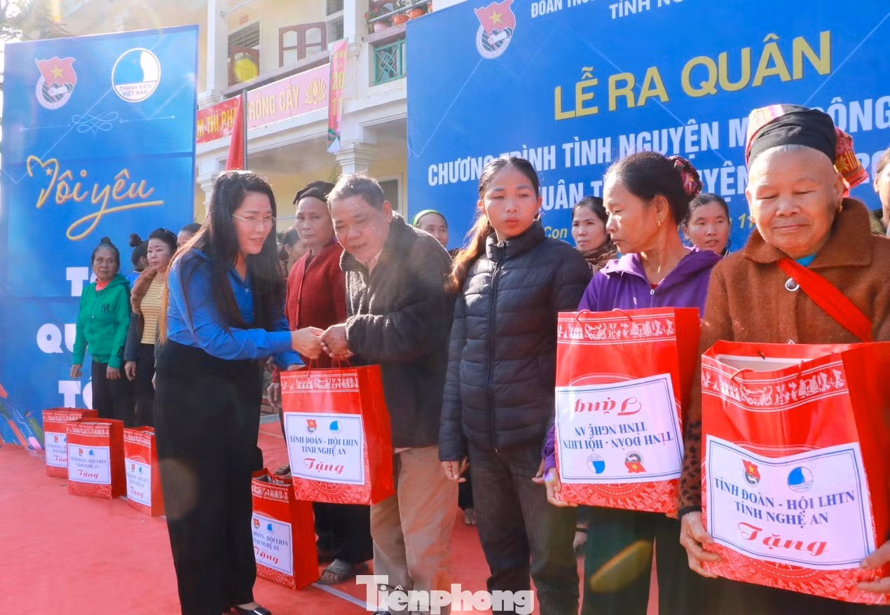 Chương trình tình nguyện mùa Đông năm 2023 và Xuân tình nguyện năm 2024 với chủ đề “Tôi yêu Tổ quốc tôi” sẽ được triển khai từ tháng 11/2023 đến tháng 2/2024.