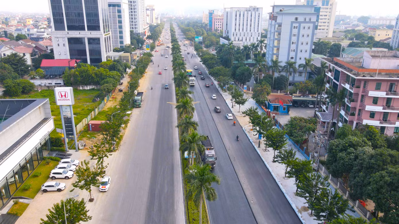 Đại diện Ban Quản lý dự án thành phố Vinh cho biết, dự kiến đến cuối năm 2024 việc thi công giai đoạn 1 sẽ được hoàn thiện. Đầu năm 2025 sẽ tiếp tục triển khai giai đoạn 2 của dự án.