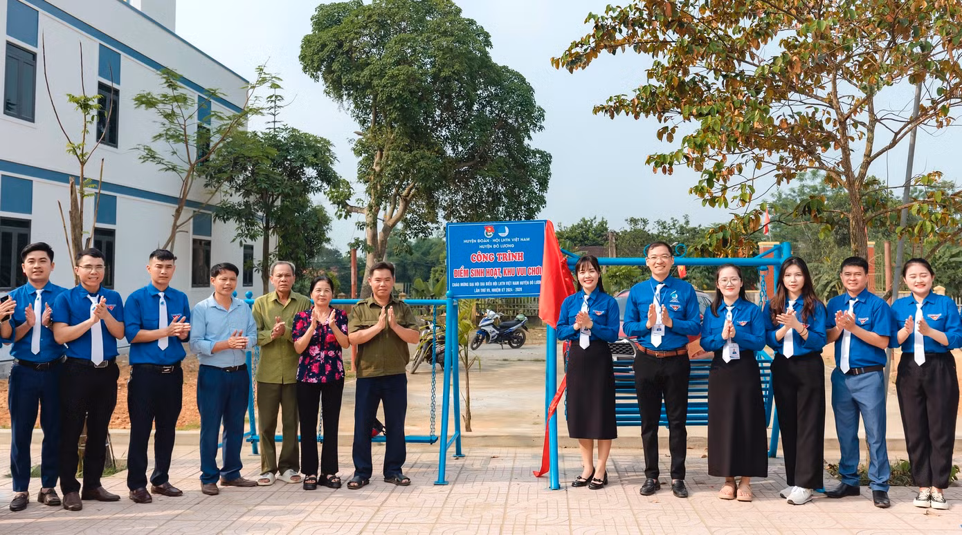 Những ngày qua, các cấp bộ Đoàn trên toàn tỉnh Nghệ An đang thi đua triển khai những công trình, phần việc ý nghĩa trong Chiến dịch thanh niên tình nguyện Hè 2024.