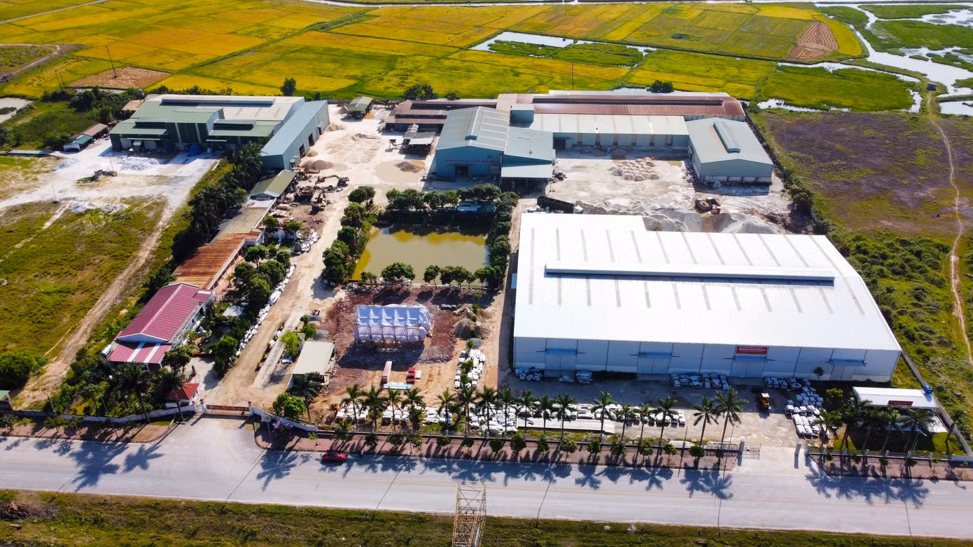 Công ty TNHH Châu Tiến đóng tại Khu Công nghiệp Nam Cấm (Nghi Lộc, Nghệ An).