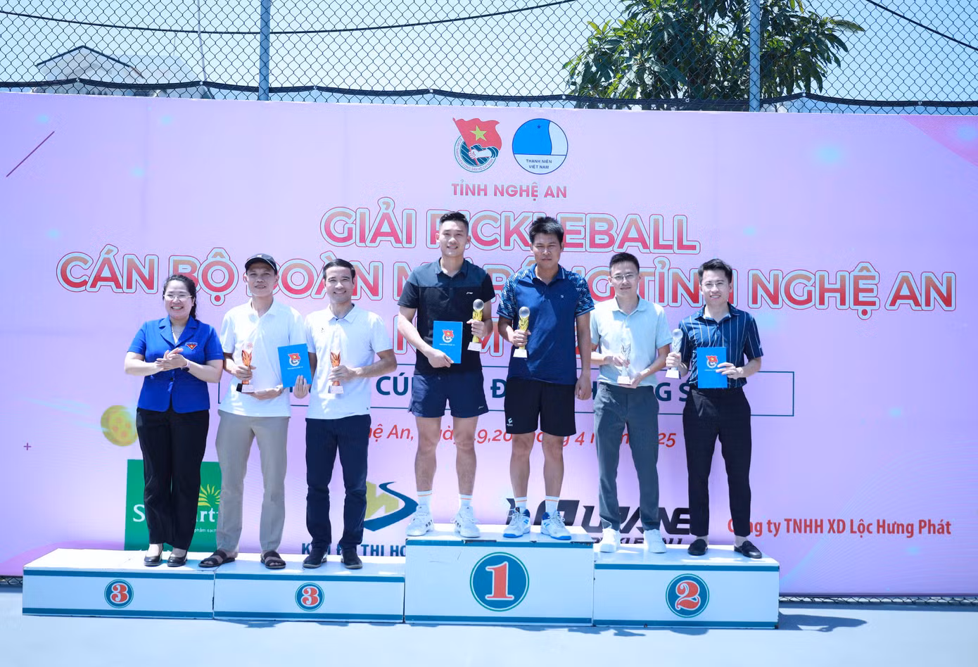 Kết thúc các lượt thi đấu, Ban tổ chức đã trao giải Nhất, Nhì và đồng giải Ba cho các đội ở các nội dung. Kết thúc các lượt thi đấu, Ban tổ chức đã trao giải Nhất, Nhì và đồng giải Ba cho các đội ở các nội dung.