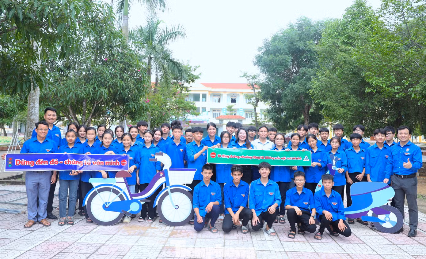 Ngày hội đã diễn ra các hoạt động hưởng ứng, thu hút đông đảo thanh thiếu nhi tham gia. Ngày hội đã diễn ra các hoạt động hưởng ứng, thu hút đông đảo thanh thiếu nhi tham gia.