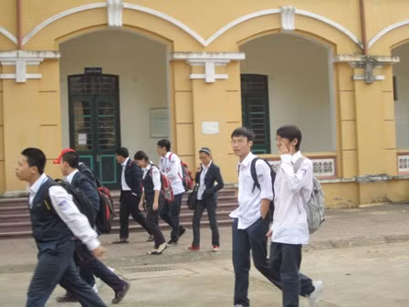 Học sinh không mặn mà với trường NCL
