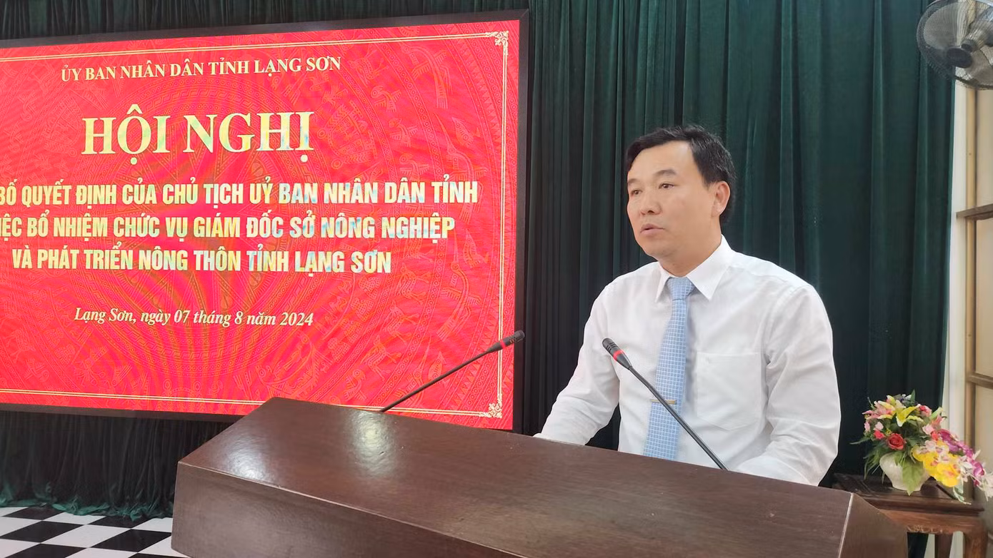 Phát biểu nhận nhiệm vụ, tân Giám đốc Sở NN &amp;PTNT Lạng Sơn Nguyễn Hữu Chiến hứa nỗ lực, hoàn thành tốt các nhiệm vụ được giao. Ảnh: Duy Chiến.
