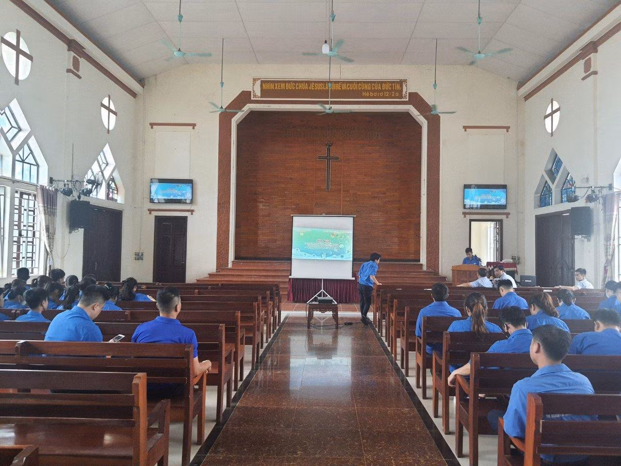 Tập huấn, triển khai nền tảng công dân số và áp dụng khoa học kỹ thuật dành cho thanh niên -Ảnh: Duy Chiến