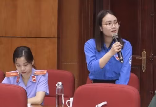 Có 21 ý kiến của thanh niên trao đổi, đối thoại với ban ngành chức năng tỉnh Cao Bằng.