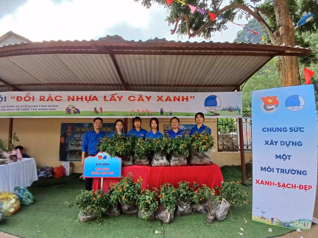 Chung tay xây dựng môi trường sáng- xanh- sạch- đẹp