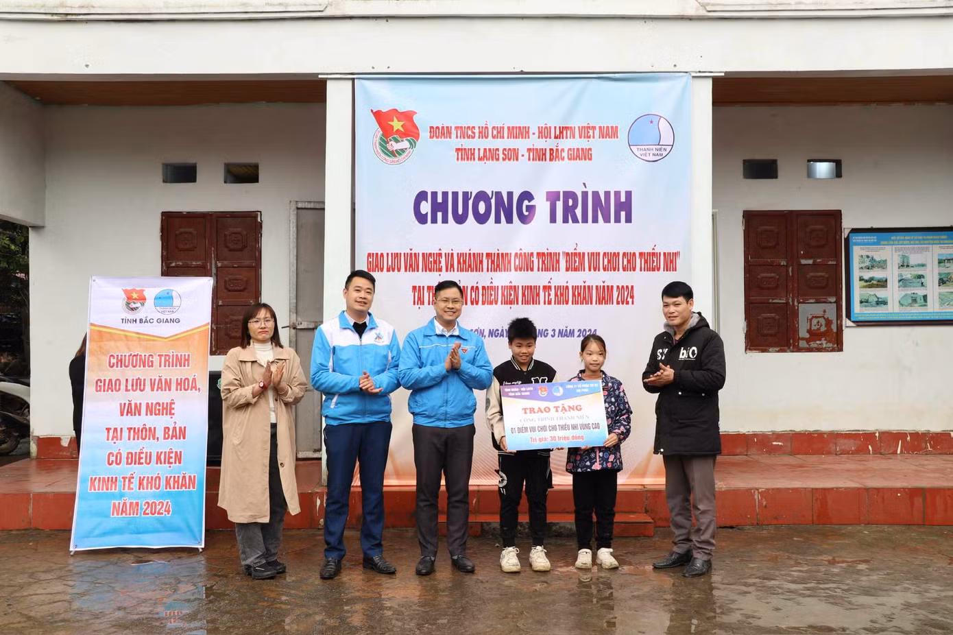 Nhiều hoạt động bổ ích, thiết thực dành cho các em thiếu nhi huyện cao Lộc, Lạng Sơn.