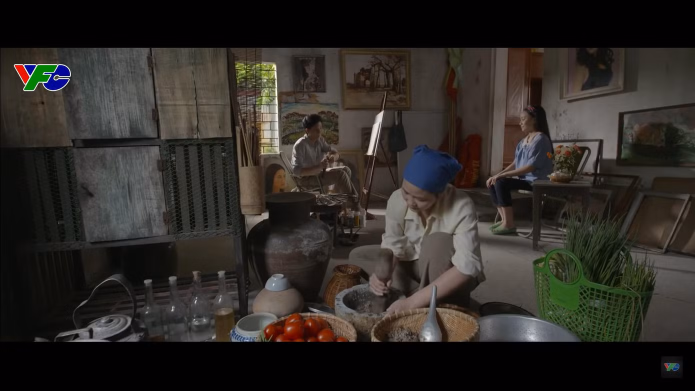 Nga có nghề bán bún riêu từ thời trẻ. Nga có nghề bán bún riêu từ thời trẻ.