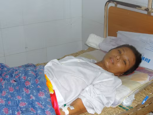Chị Liên đang nằm điều trị tại BV Đa khoa Nghệ An