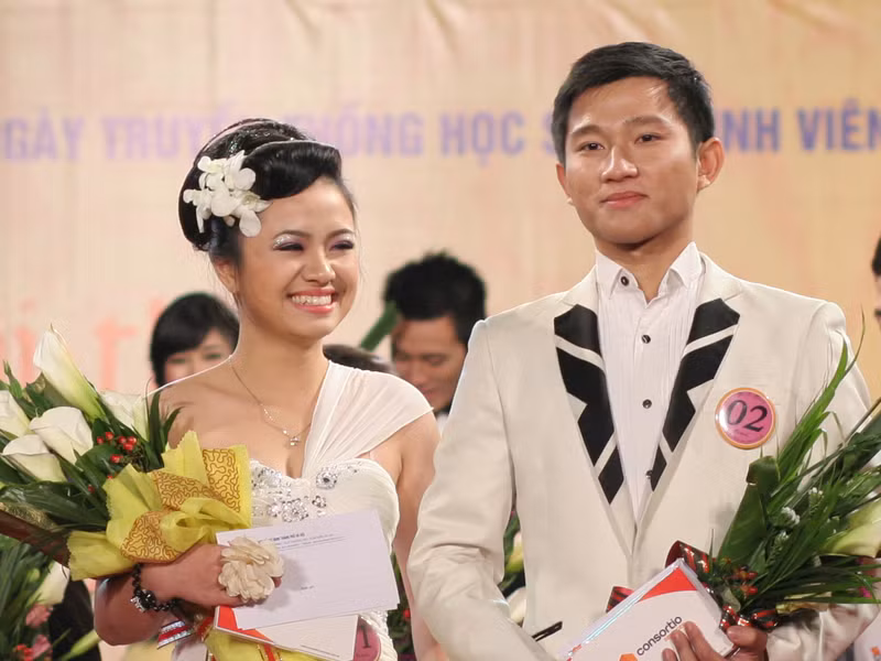 Tuyết Anh - Xuân Dũng khộng giấu được hạnh phúc khi đạt giải nhất