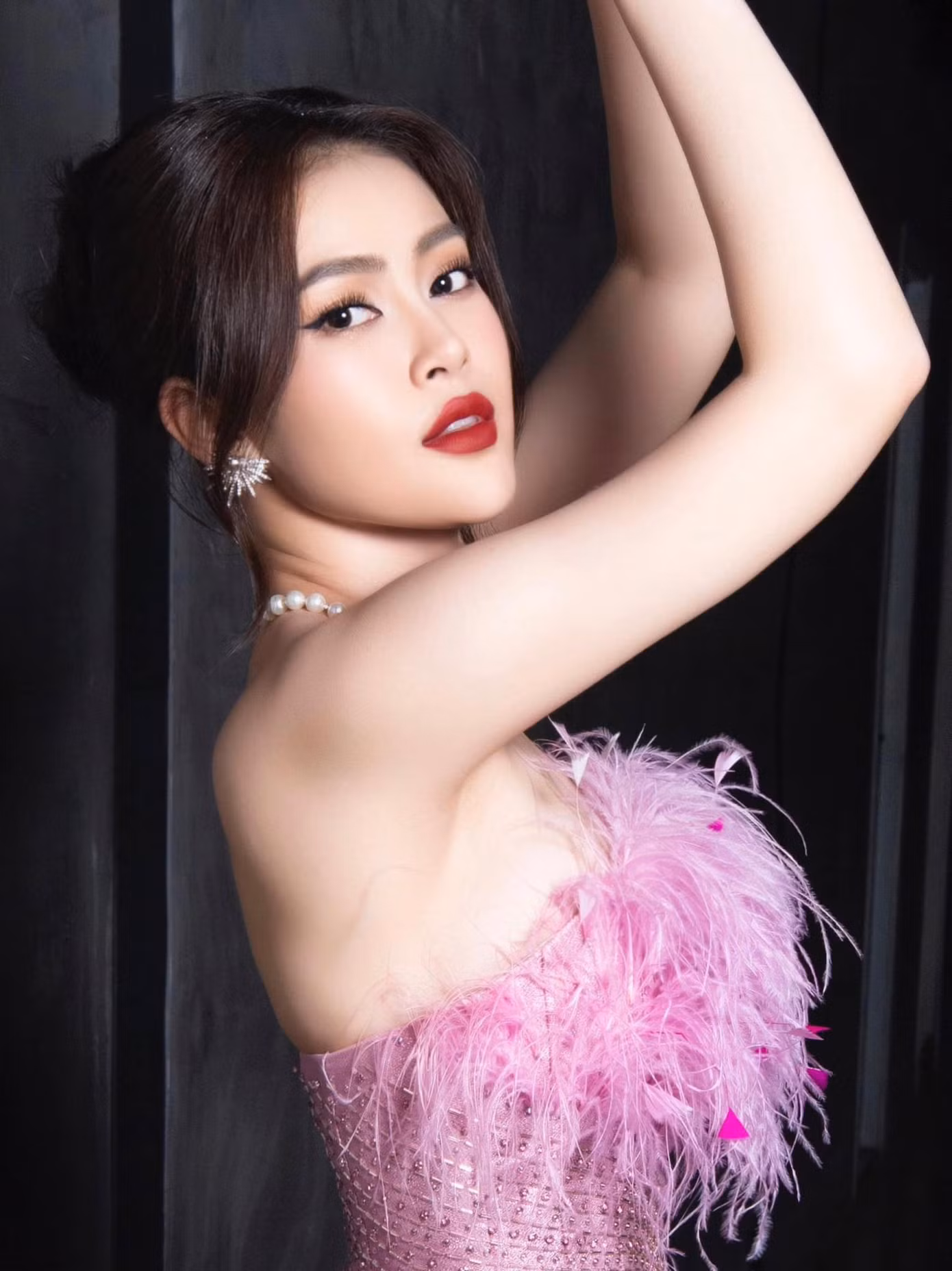 Lý Kim Thảo đang là đương kim Hoa hậu Du lịch Việt Nam Toàn cầu.