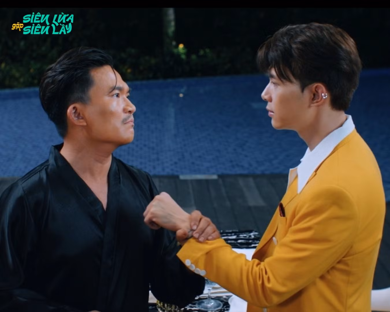 Khi ta hai lăm là bộ phim duy nhất thất bại về doanh thu trong số bốn phim Việt ra rạp dịp đầu năm. (từ trái qua: Khi ta hai lăm, Nhà bà Nữ, Chị chị em em 2, Siêu lừa gặp siêu lầy). Khi ta hai lăm là bộ phim duy nhất thất bại về doanh thu trong số bốn phim Việt ra rạp dịp đầu năm. (từ trái qua: Khi ta hai lăm, Nhà bà Nữ, Chị chị em em 2, Siêu lừa gặp siêu lầy).