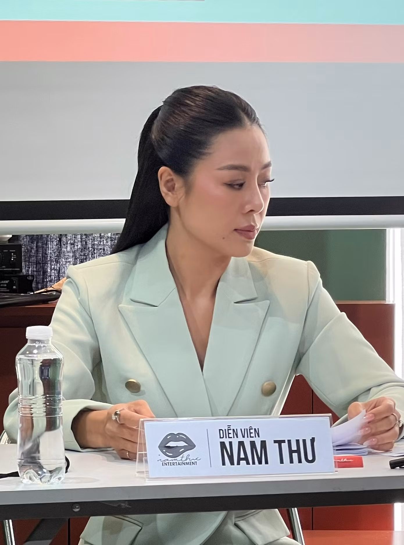 Nam Thư tại buổi gặp gỡ truyền thông chiều 5/8.