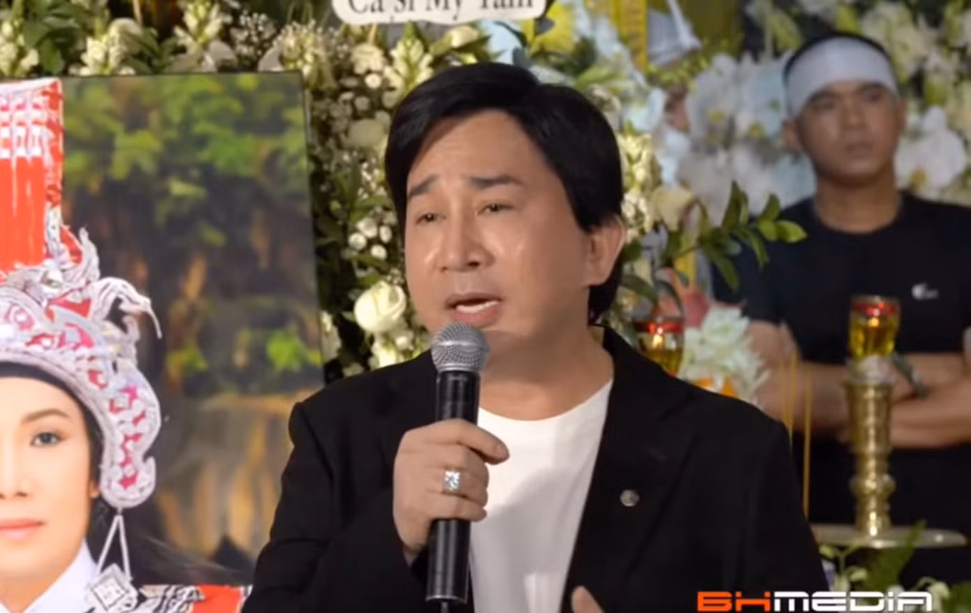 NSND Bạch Tuyết, NSƯT Ngọc Huyền, NSƯT Kim Tử Long và vua vọng cổ hơi dài Châu Thành tại đêm cuối tiễn đưa ông hoàng cải lương hồ quảng Vũ Linh.