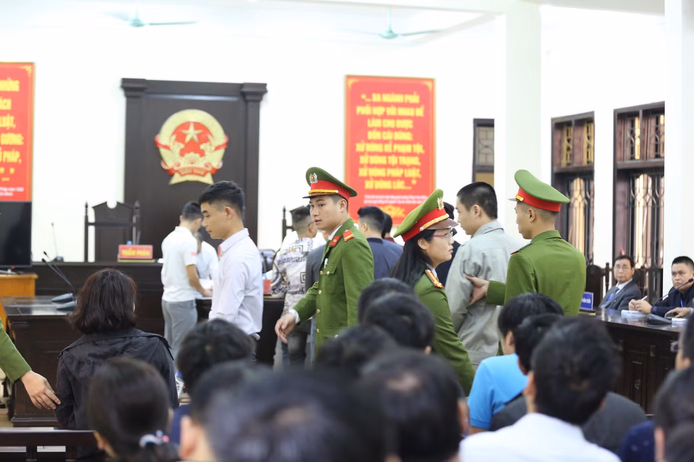 An ninh thắt chặt trong phiên phúc thẩm vụ đánh bạc nghìn tỷ ảnh 7