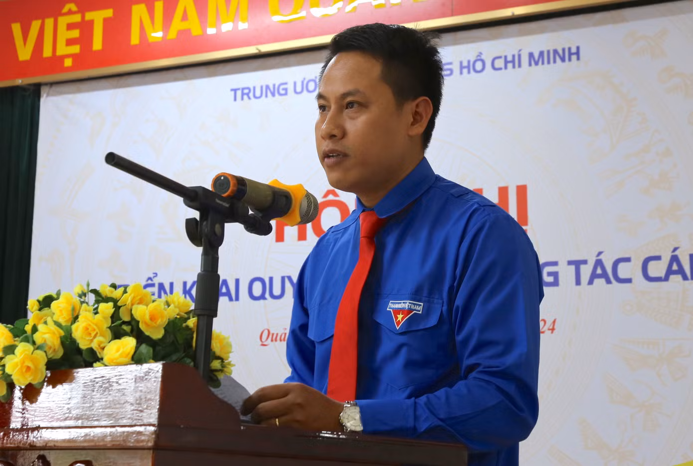 Anh Lê Kim Thường - Phó Bí thư Tỉnh Đoàn Quảng Nam phát biểu nhận nhiệm vụ.