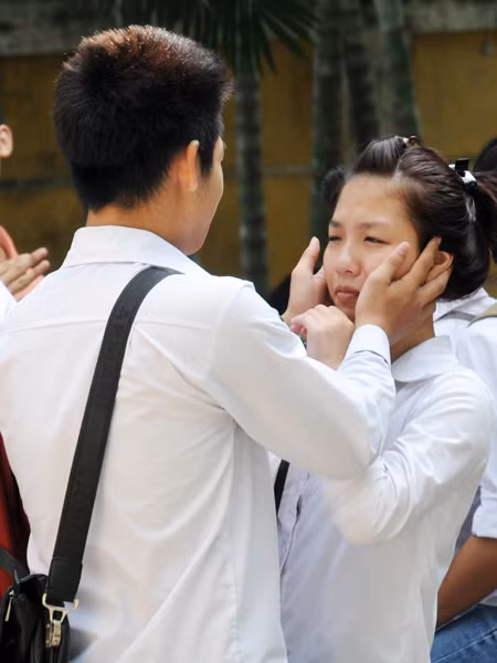 Những năm tháng học trò đã kết thúc, các em sẽ phải vượt qua kỳ thi tốt nghiệp để bước tiếp vào giảng đường đại học