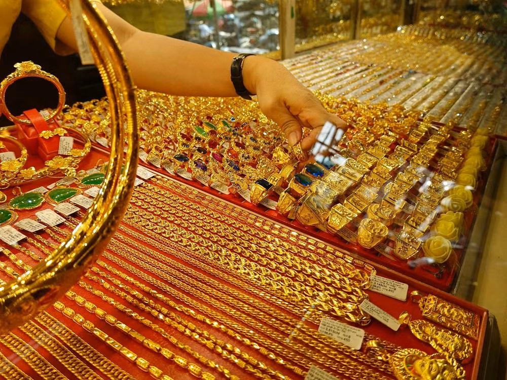 Giá vàng bất ngờ tăng 300.000 đồng/lượng. ảnh minh hoạ