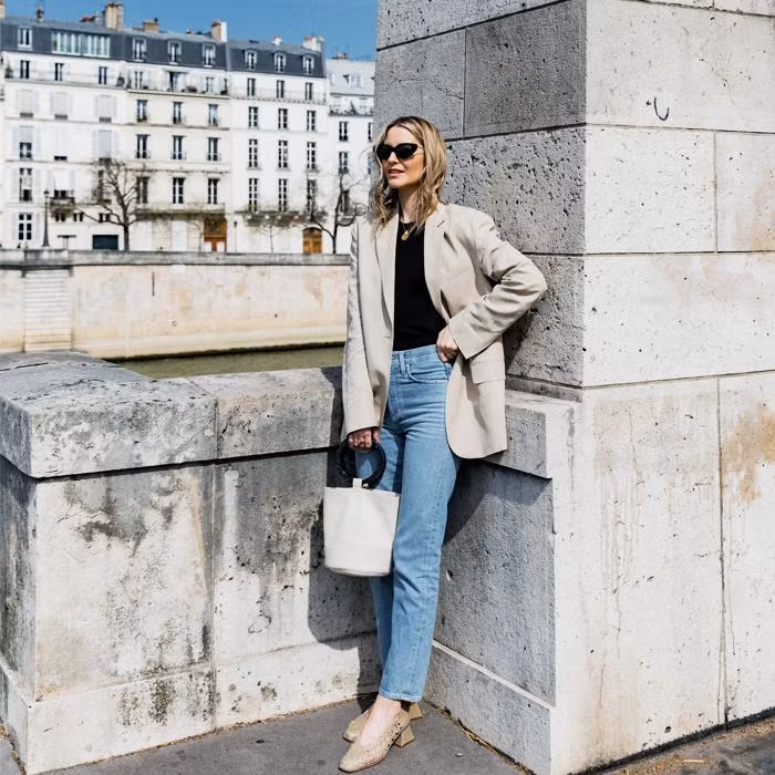 Chiếc quần skinny jeans từng bị cho là "out of style" nay bất ngờ tỏa sáng trở lại. Chiếc quần skinny jeans từng bị cho là "out of style" nay bất ngờ tỏa sáng trở lại.