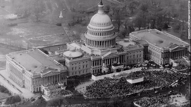 Hình ảnh lễ nhậm chức tổng thống lần thứ hai của ông Dwight D. Eisenhower diễn ra hôm 20-1-1957. Hình ảnh lễ nhậm chức tổng thống lần thứ hai của ông Dwight D. Eisenhower diễn ra hôm 20 1 1957